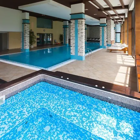 Terra Complex B4 - Private - Golf, Skiing & *